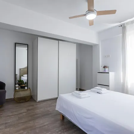 Valeria Dreams - Maestro Luna 4º דירה *